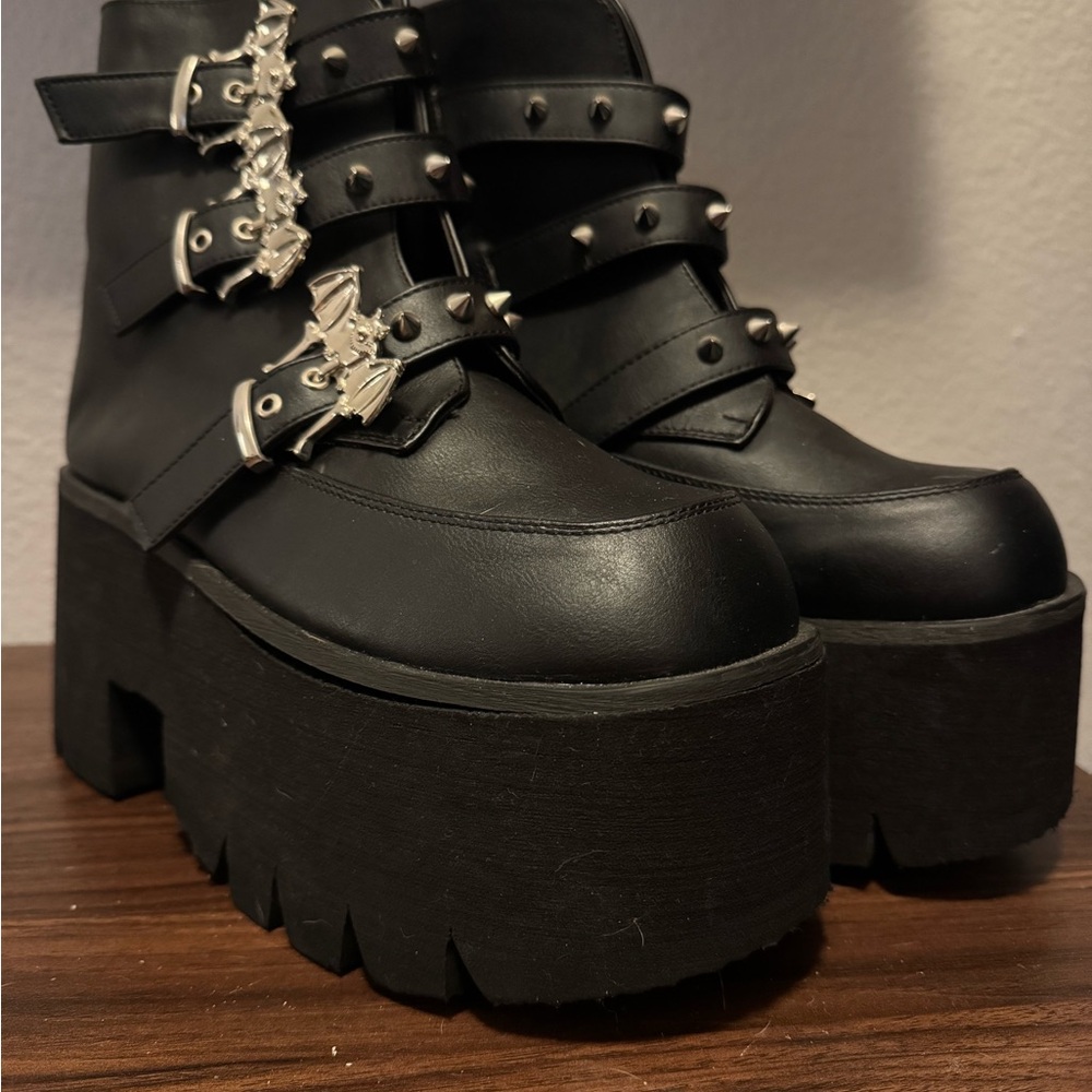 Demonia Black Bat Platform Boots (ASHES-55)